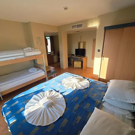 Ξενοδοχείο Bora Bora