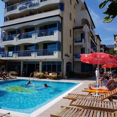 מלון Bora Bora סאני ביץ'