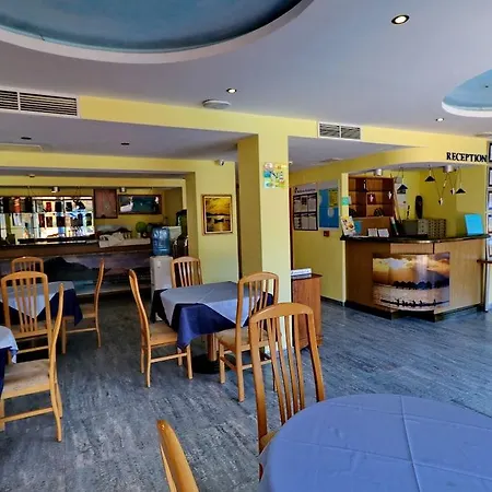 Bora Bora מלון 3*