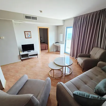 מלון Bora Bora 3*