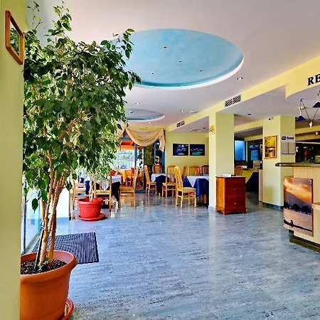Bora Bora Hotel 3*