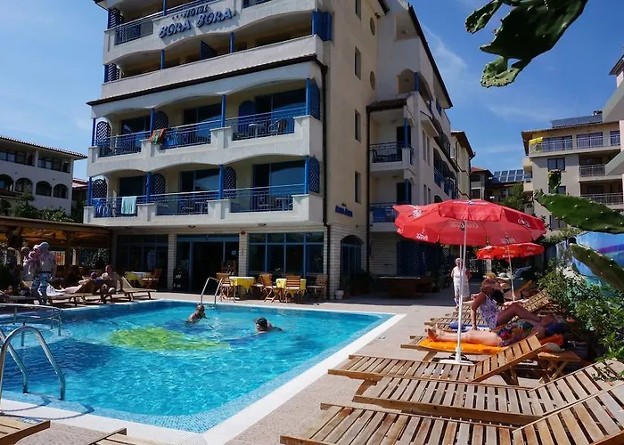 מלון Bora Bora סאני ביץ'