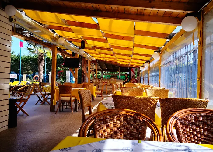 波拉波拉酒店 阳光海滩