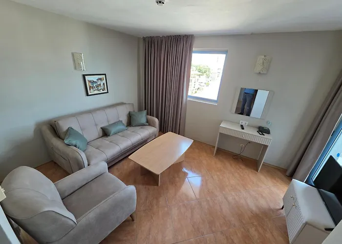 波拉波拉酒店 3*