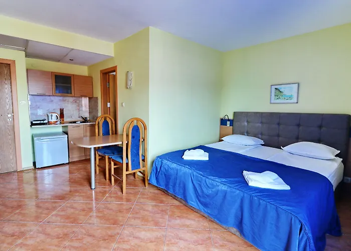 波拉波拉酒店 3*