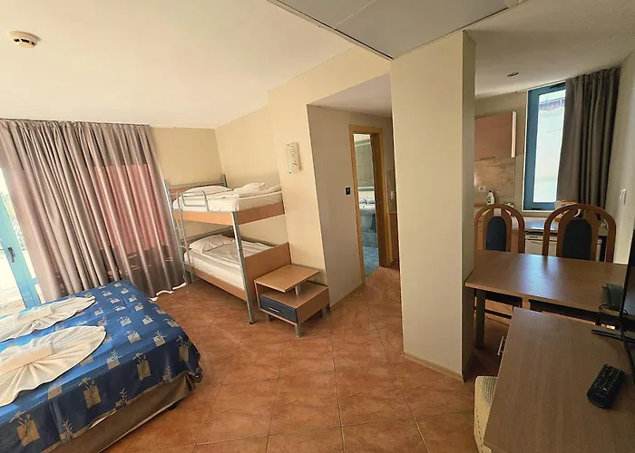 波拉波拉酒店 阳光海滩