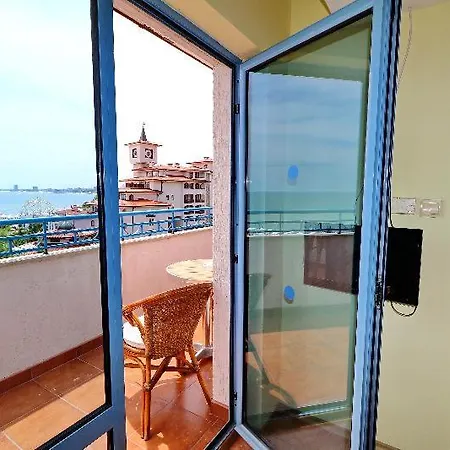 Bora Bora Slăntjev Brjag