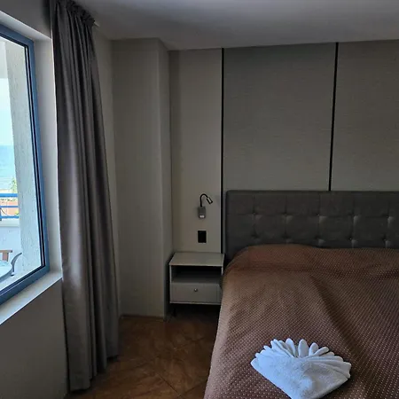 Bora Bora Hotell Slăntjev Brjag
