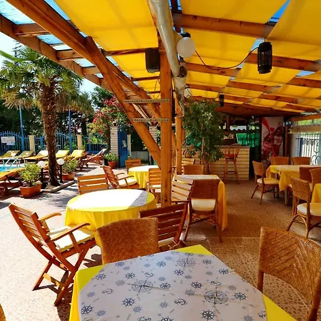 Bora Bora 3* Slăntjev Brjag