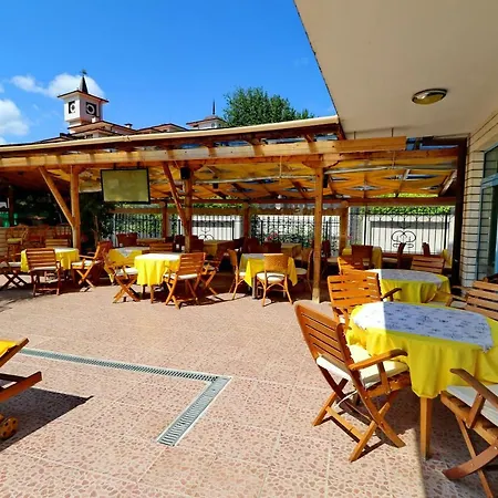 Bora Bora Slăntjev Brjag